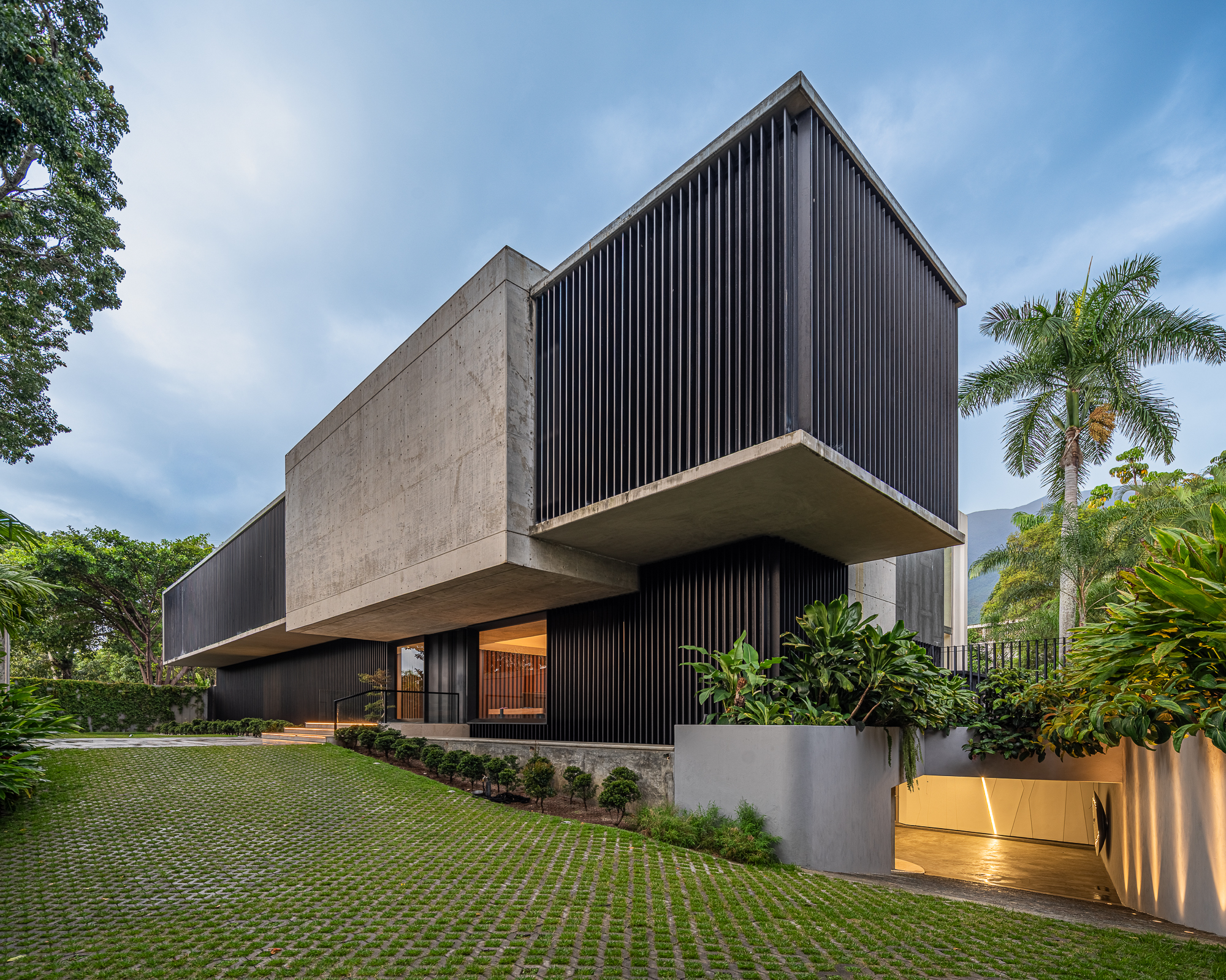 Residential Architecture: Totón Sánchez