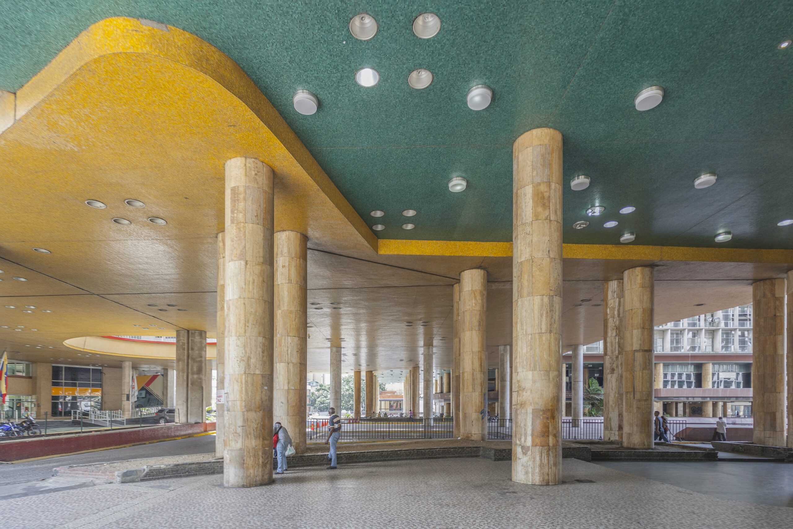 julio cesar mesa centro simon bolivar caracas