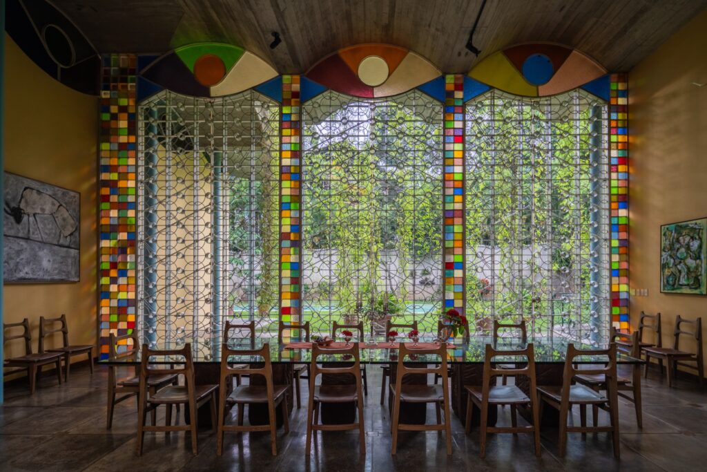 Casa Mágica: A Temple of Color and Tropical Light Architecture by Alejandro Pietri (1992)